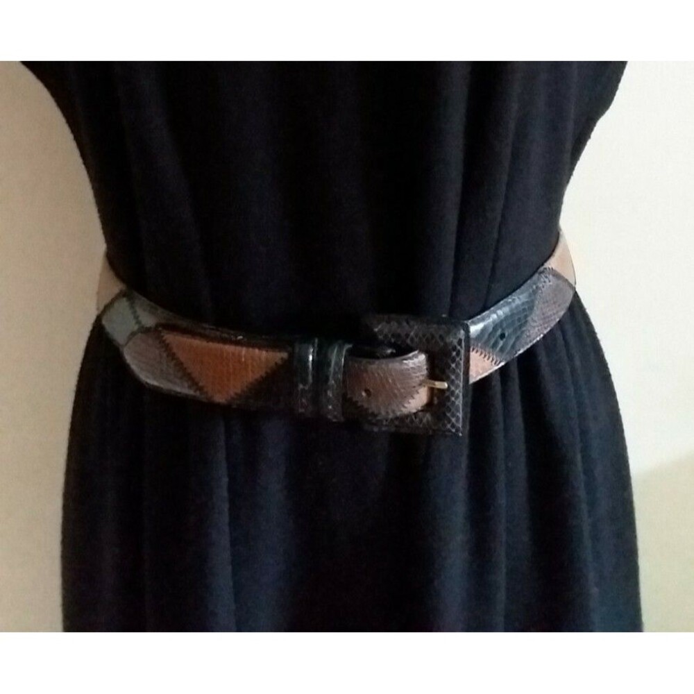 The Ritz Genuine Snake Skin Womens Belt  Snakeskin Leather Size Med EUC
